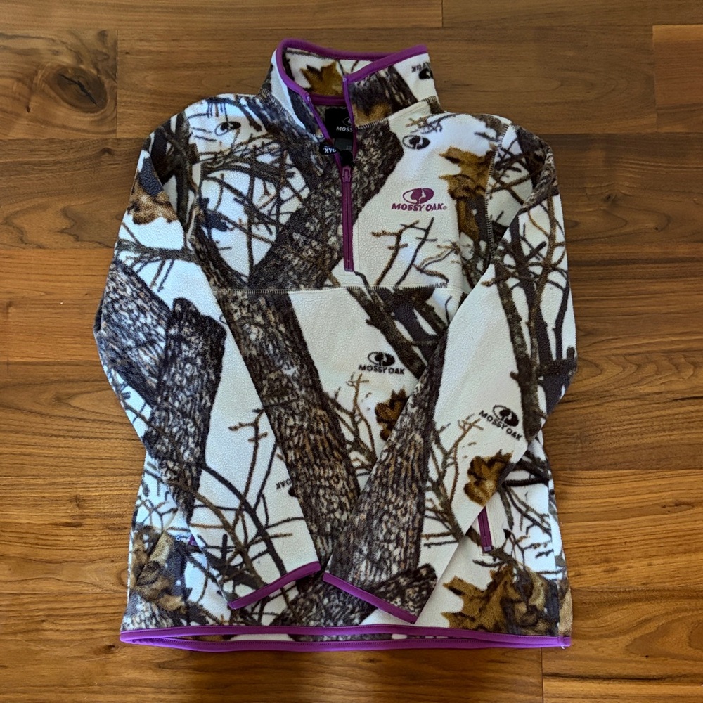 Mossy Oak Woman’s Woodland Camo Quarter Zip